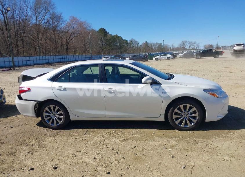 Photo 13 of 2016 Toyota Camry XLE V6 (VIN 4T1BK1FK1GU569780)