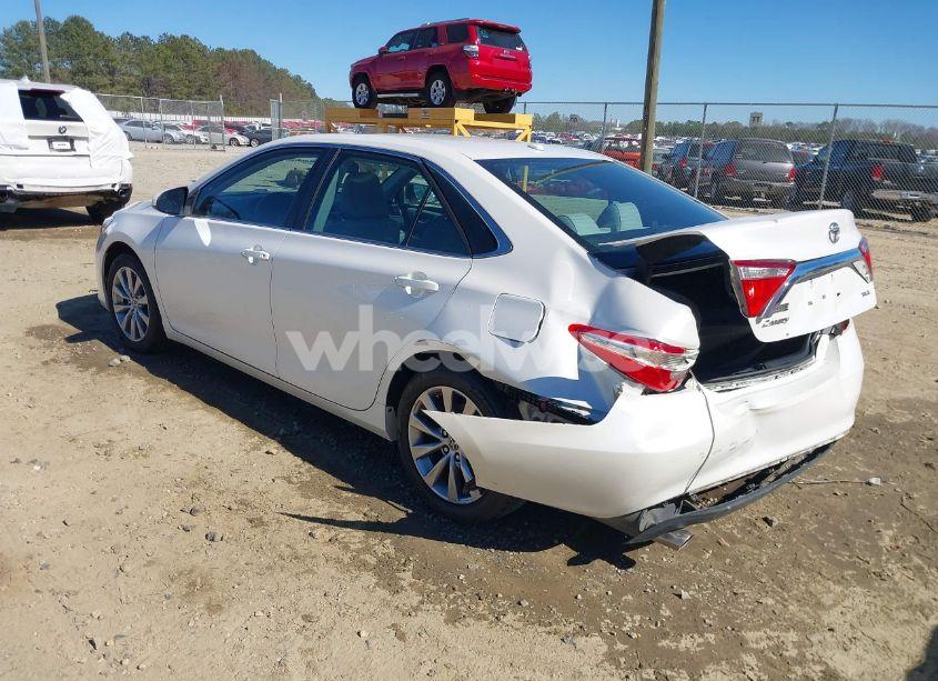 Photo 3 of 2016 Toyota Camry XLE V6 (VIN 4T1BK1FK1GU569780)