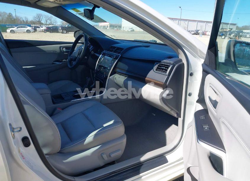 Photo 5 of 2016 Toyota Camry XLE V6 (VIN 4T1BK1FK1GU569780)