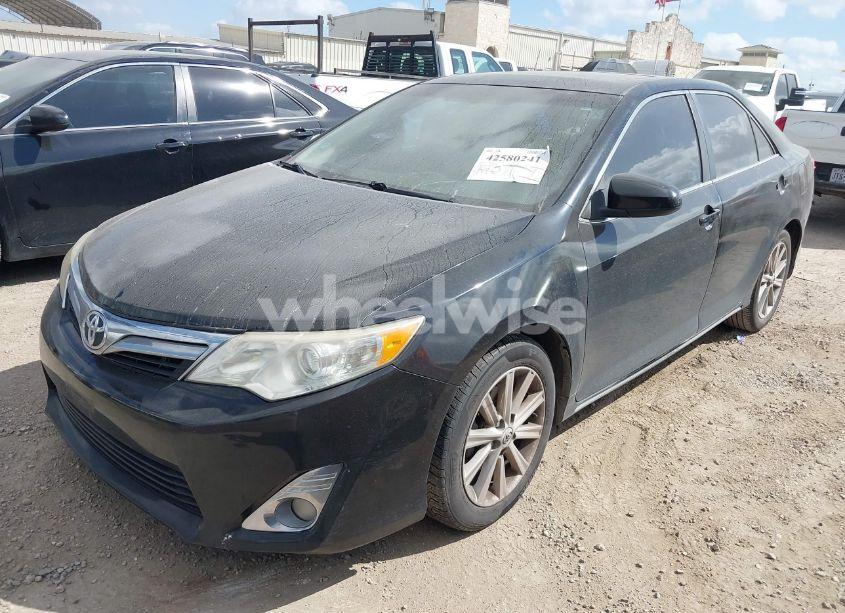 Photo 2 of 2012 Toyota Camry XLE V6 (VIN 4T1BK1FK2CU003038)