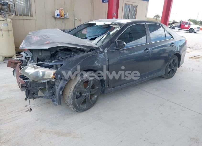 Photo 2 of 2012 Toyota Camry SE V6 (VIN 4T1BK1FK2CU008384)