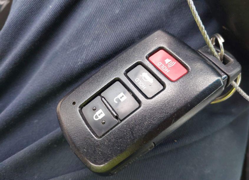 Photo 11 of 2012 Toyota Camry SE V6 (VIN 4T1BK1FK2CU012614)