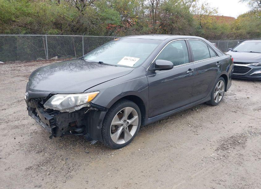 Photo 2 of 2012 Toyota Camry SE V6 (VIN 4T1BK1FK2CU012614)