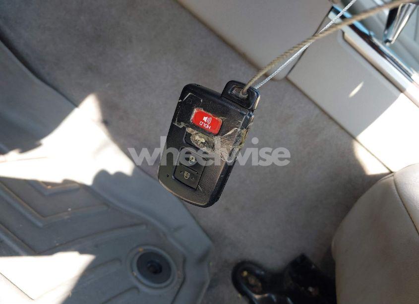 Photo 11 of 2012 Toyota Camry XLE V6 (VIN 4T1BK1FK2CU513986)