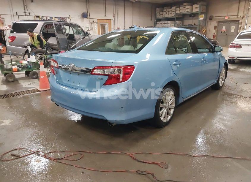 Photo 4 of 2013 Toyota Camry XLE V6 (VIN 4T1BK1FK2DU531535)