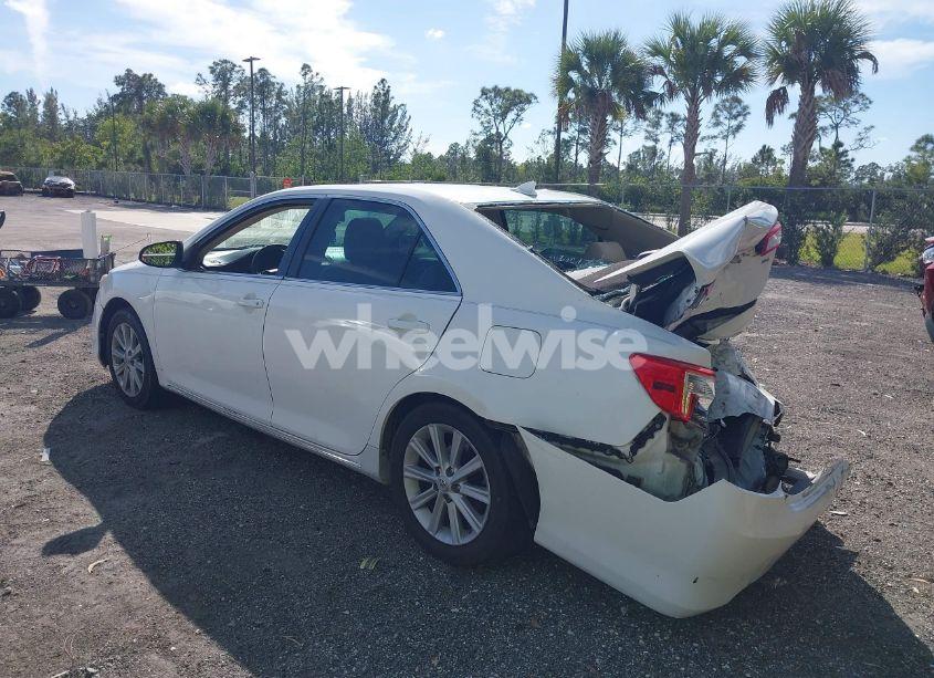 Photo 3 of 2013 Toyota Camry XLE V6 (VIN 4T1BK1FK2DU533091)