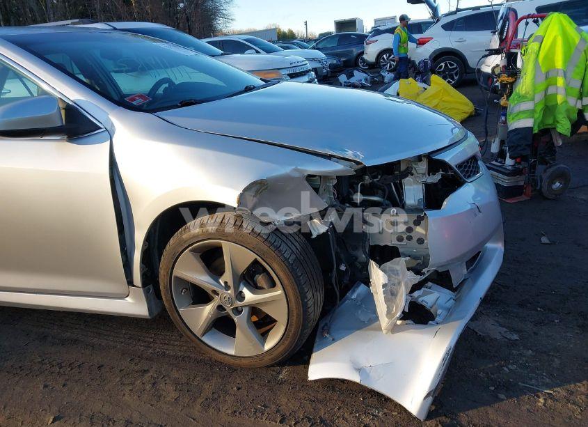 Photo 6 of 2013 Toyota Camry SE V6 (VIN 4T1BK1FK2DU534130)