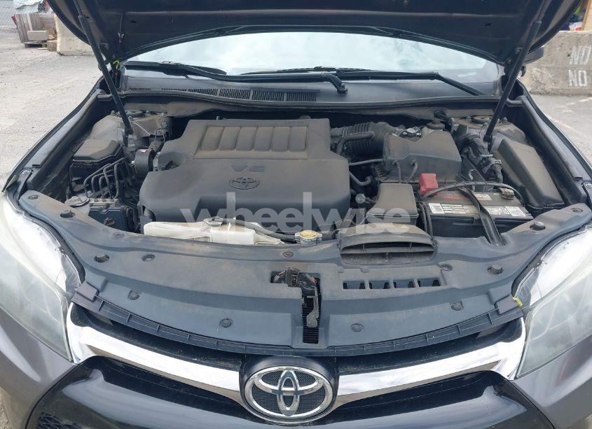 Photo 10 of 2015 Toyota Camry XSE V6 (VIN 4T1BK1FK2FU562836)