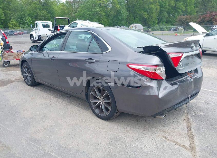 Photo 3 of 2015 Toyota Camry XSE V6 (VIN 4T1BK1FK2FU562836)