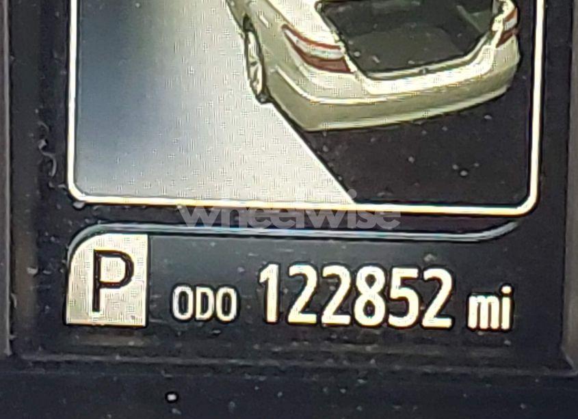 Photo 16 of 2016 Toyota Camry XLE V6 (VIN 4T1BK1FK2GU570484)