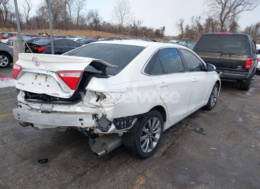 Photo 4 of 2016 Toyota Camry XLE V6 (VIN 4T1BK1FK2GU570484)