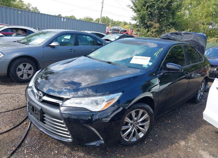 Photo 2 of 2017 Toyota Camry XLE V6 (VIN 4T1BK1FK2HU580613)