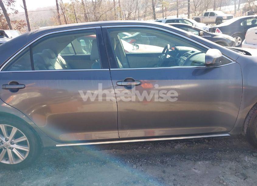 Photo 13 of 2012 Toyota Camry XLE V6 (VIN 4T1BK1FK3CU014114)