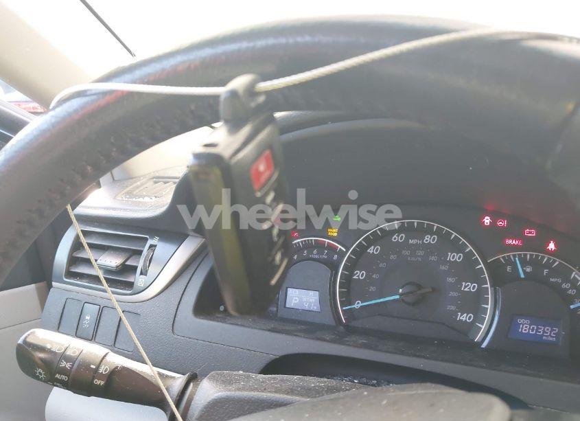 Photo 11 of 2012 Toyota Camry XLE V6 (VIN 4T1BK1FK3CU014856)
