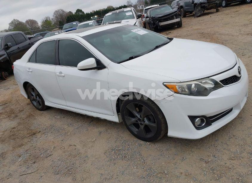 2012 Toyota Camry SE V6 (VIN 4T1BK1FK3CU017630) main photo