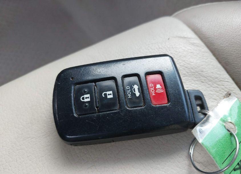 Photo 11 of 2012 Toyota Camry XLE V6 (VIN 4T1BK1FK3CU017675)