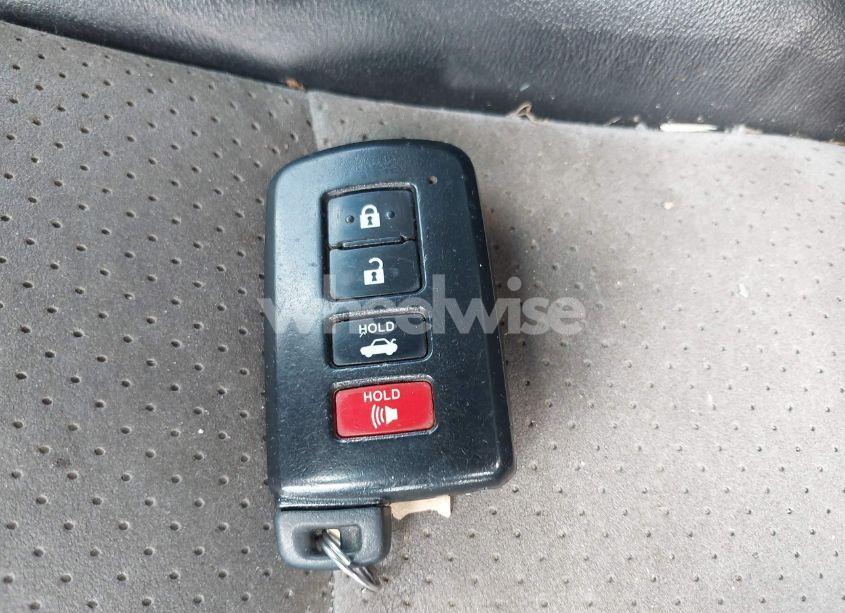 Photo 11 of 2012 Toyota Camry SE (VIN 4T1BK1FK3CU502883)