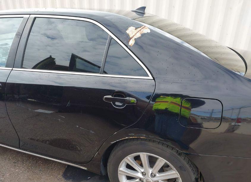 Photo 6 of 2012 Toyota Camry XLE V6 (VIN 4T1BK1FK3CU521384)