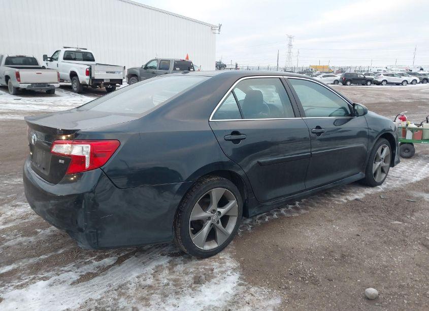 Photo 4 of 2013 Toyota Camry SE V6 (VIN 4T1BK1FK3DU525548)