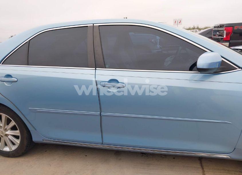 Photo 14 of 2013 Toyota Camry XLE V6 (VIN 4T1BK1FK3DU526487)