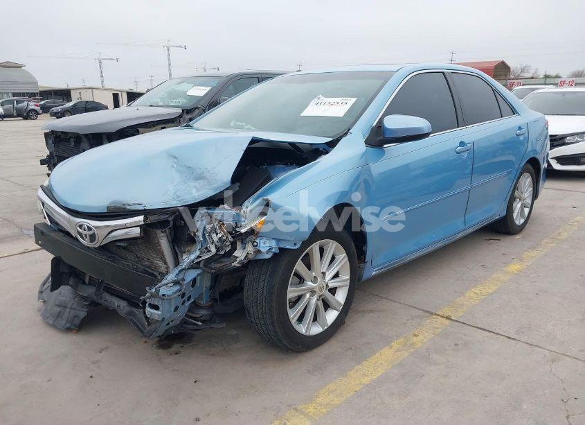 Photo 2 of 2013 Toyota Camry XLE V6 (VIN 4T1BK1FK3DU526487)