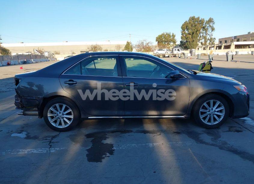 Photo 14 of 2013 Toyota Camry XLE V6 (VIN 4T1BK1FK3DU534640)