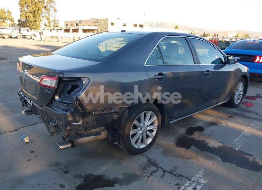 Photo 4 of 2013 Toyota Camry XLE V6 (VIN 4T1BK1FK3DU534640)
