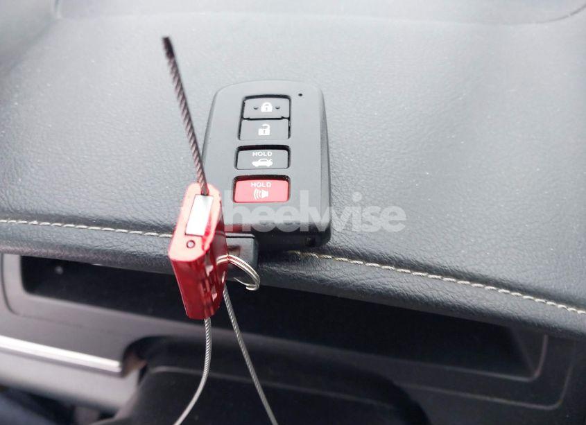 Photo 11 of 2014 Toyota Camry SE V6 (VIN 4T1BK1FK3EU026895)