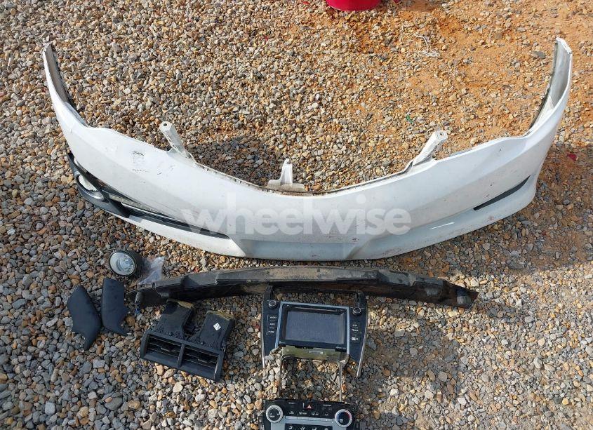 Photo 12 of 2014 Toyota Camry SE V6/XLE V6 (VIN 4T1BK1FK3EU027528)