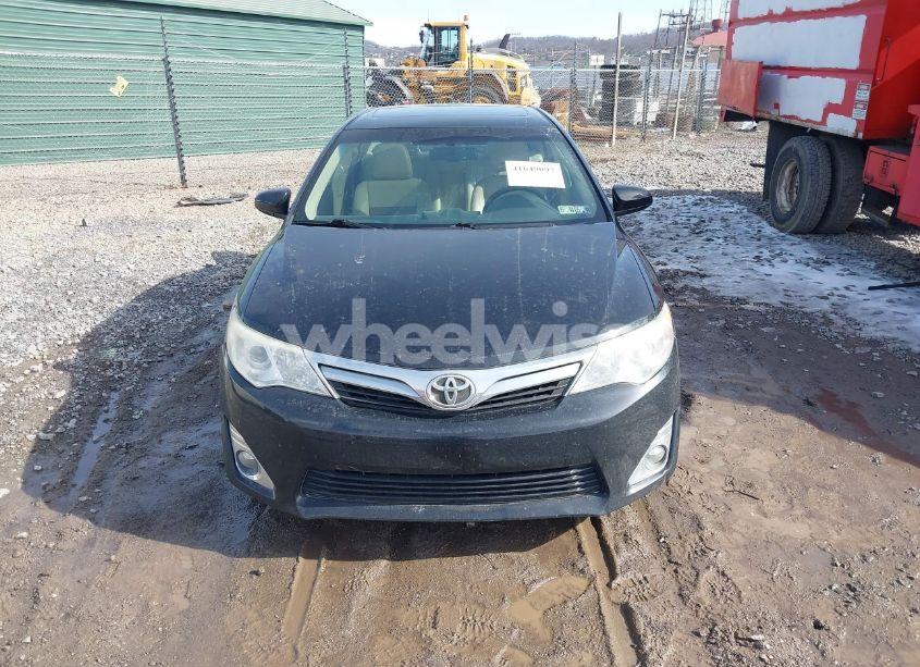 Photo 12 of 2014 Toyota Camry XLE V6 (VIN 4T1BK1FK3EU537670)