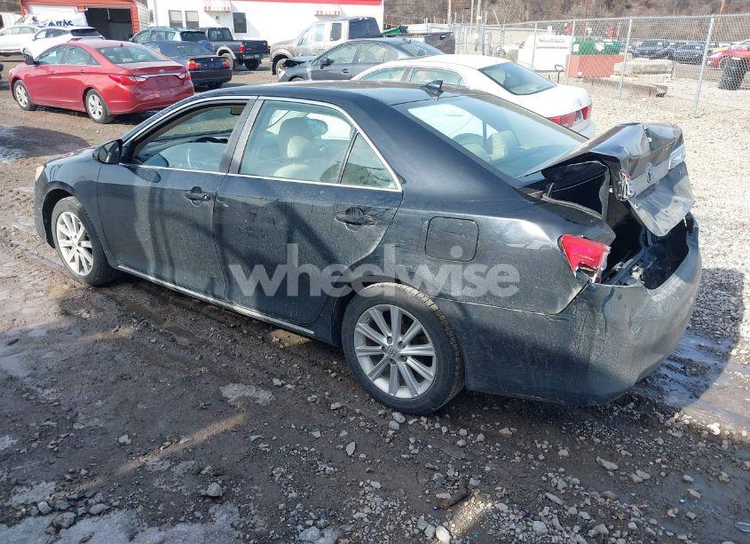 Photo 3 of 2014 Toyota Camry XLE V6 (VIN 4T1BK1FK3EU537670)
