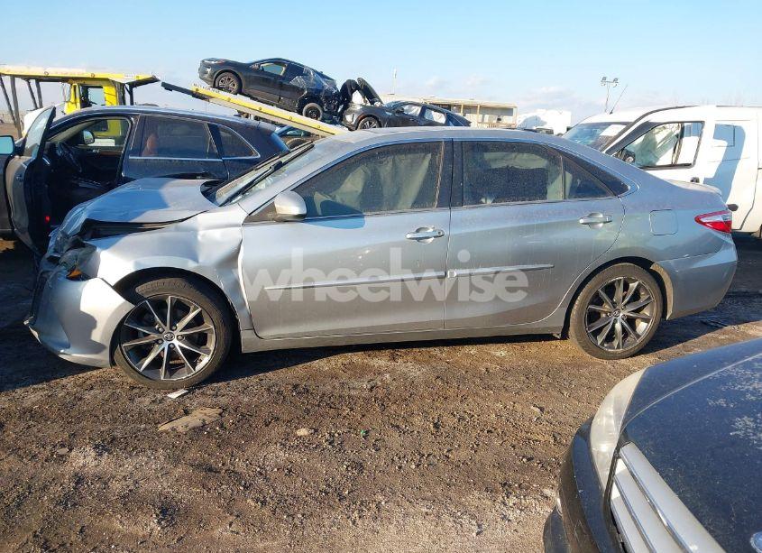 Photo 14 of 2015 Toyota Camry XSE V6 (VIN 4T1BK1FK3FU557497)