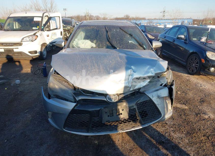 Photo 6 of 2015 Toyota Camry XSE V6 (VIN 4T1BK1FK3FU557497)