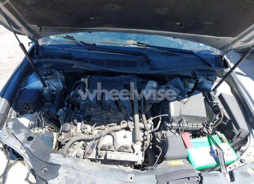 Photo 10 of 2015 Toyota Camry XLE V6 (VIN 4T1BK1FK3FU562859)