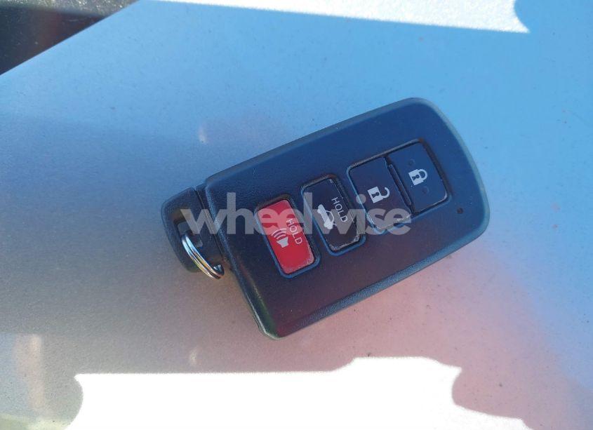 Photo 11 of 2015 Toyota Camry XLE V6 (VIN 4T1BK1FK3FU562859)