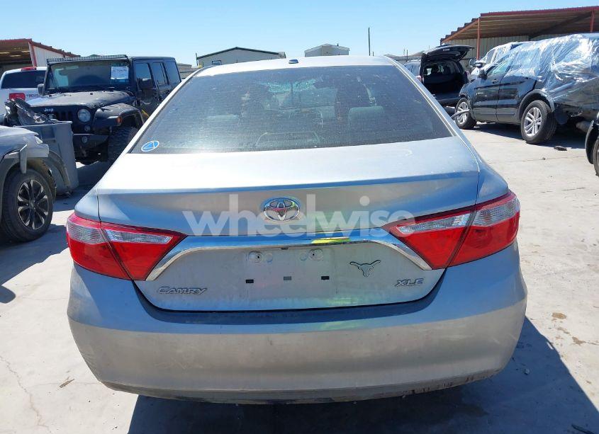 Photo 17 of 2015 Toyota Camry XLE V6 (VIN 4T1BK1FK3FU562859)