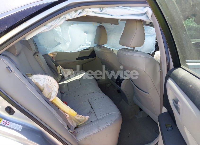 Photo 8 of 2015 Toyota Camry XLE V6 (VIN 4T1BK1FK3FU562859)