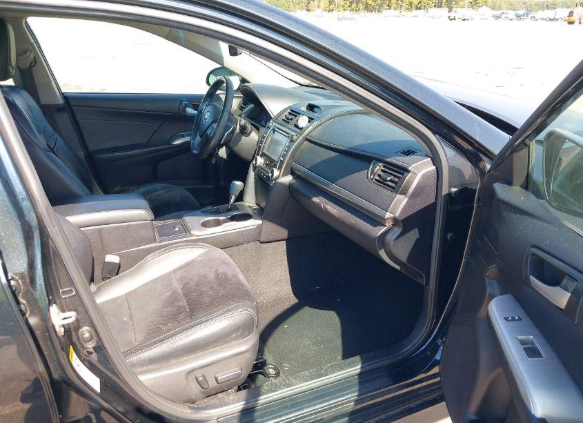 Photo 5 of 2014 Toyota Camry SE V6 (VIN 4T1BK1FK4EU548080)