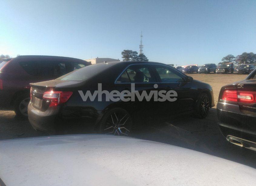 Photo 12 of 2012 Toyota Camry SE V6 (VIN 4T1BK1FK5CU001767)