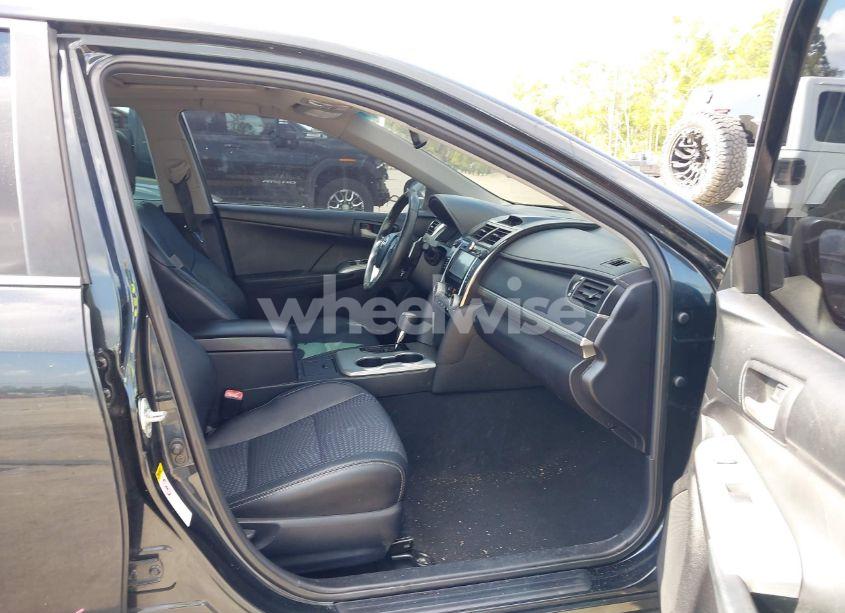 Photo 5 of 2012 Toyota Camry SE V6 (VIN 4T1BK1FK5CU522097)