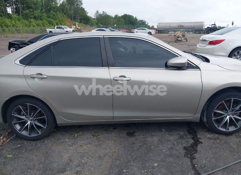 Photo 13 of 2015 Toyota Camry XSE V6 (VIN 4T1BK1FK5FU028455)