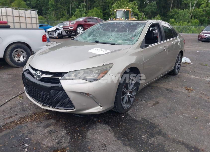 Photo 2 of 2015 Toyota Camry XSE V6 (VIN 4T1BK1FK5FU028455)
