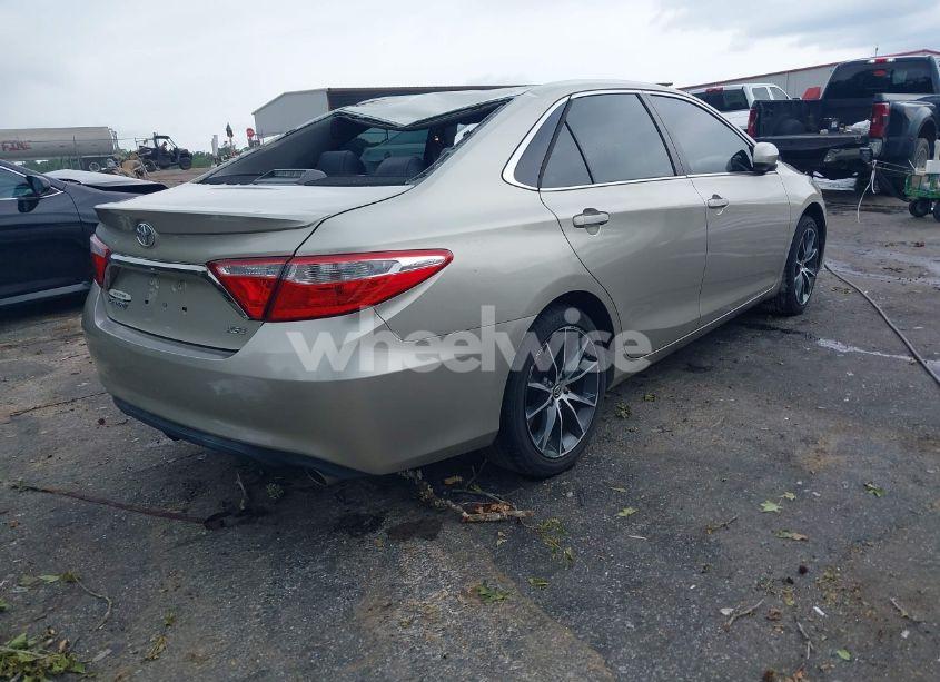 Photo 4 of 2015 Toyota Camry XSE V6 (VIN 4T1BK1FK5FU028455)