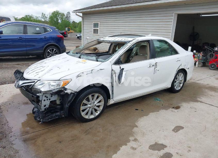 Photo 2 of 2012 Toyota Camry XLE V6 (VIN 4T1BK1FK6CU500383)