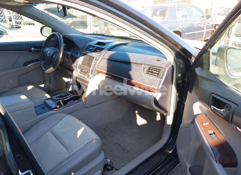 Photo 5 of 2012 Toyota Camry XLE V6 (VIN 4T1BK1FK6CU507351)