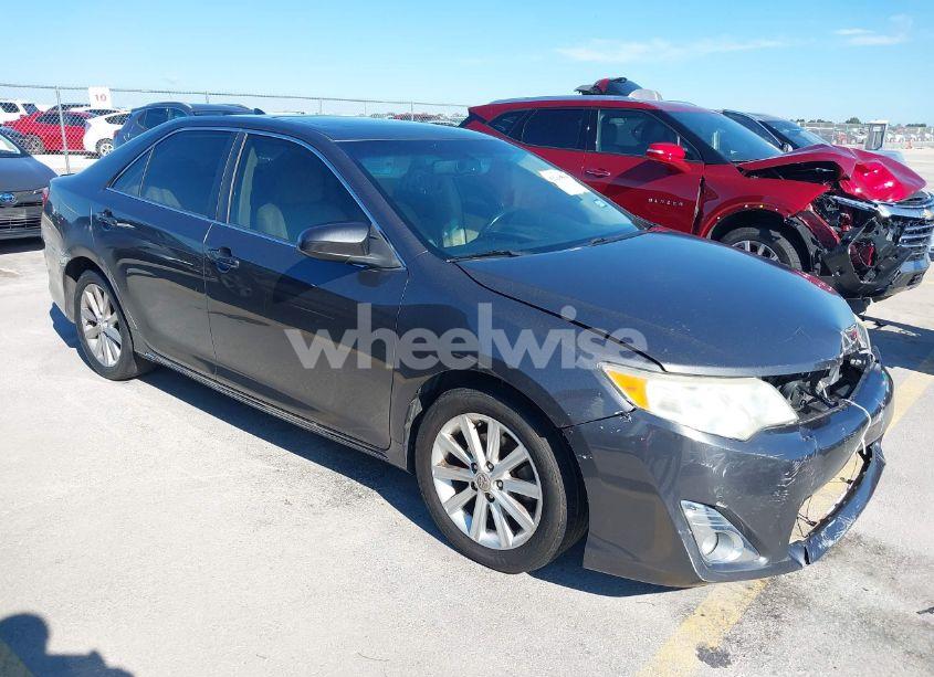 2012 Toyota Camry XLE V6 (VIN 4T1BK1FK6CU513876) main photo