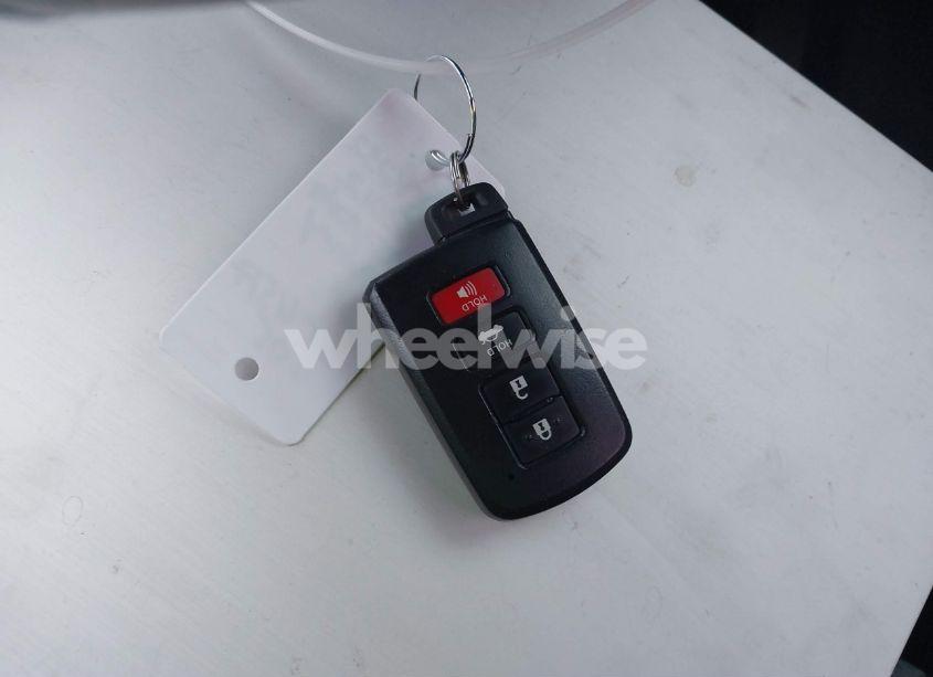 Photo 11 of 2012 Toyota Camry SE V6 (VIN 4T1BK1FK6CU517605)