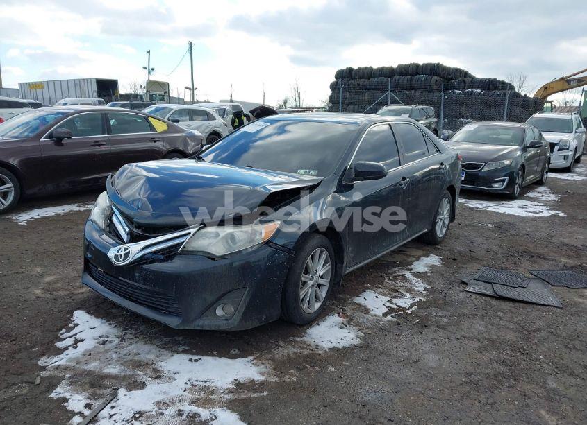Photo 2 of 2012 Toyota Camry XLE V6 (VIN 4T1BK1FK6CU524943)