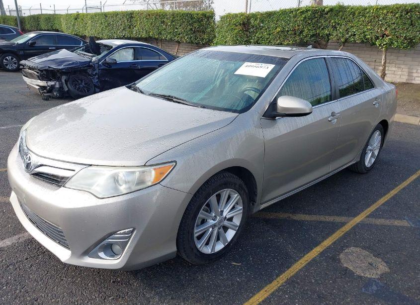 Photo 2 of 2013 Toyota Camry XLE V6 (VIN 4T1BK1FK6DU530470)