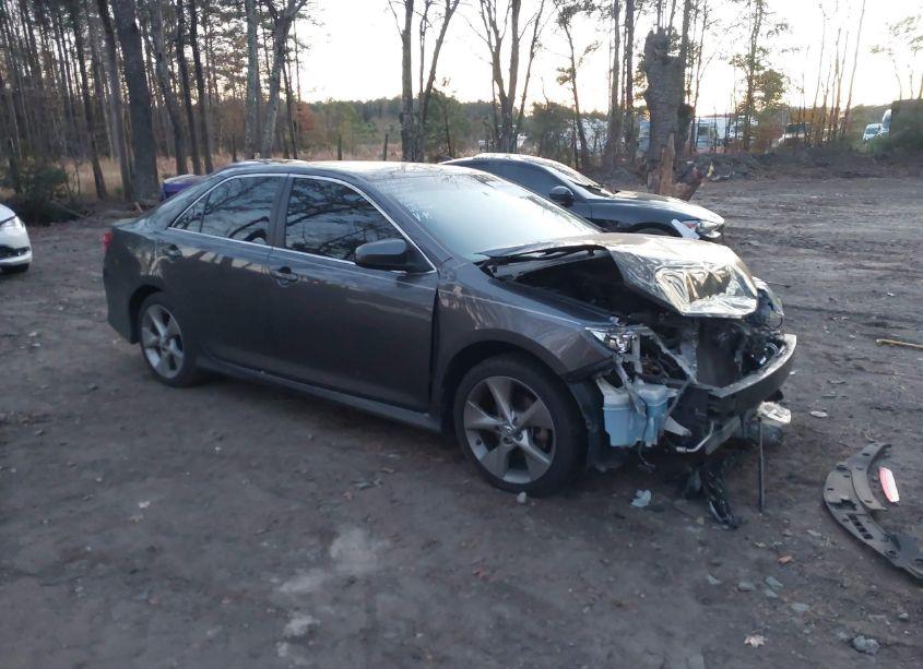 2013 Toyota Camry SE V6 (VIN 4T1BK1FK6DU533661) main photo